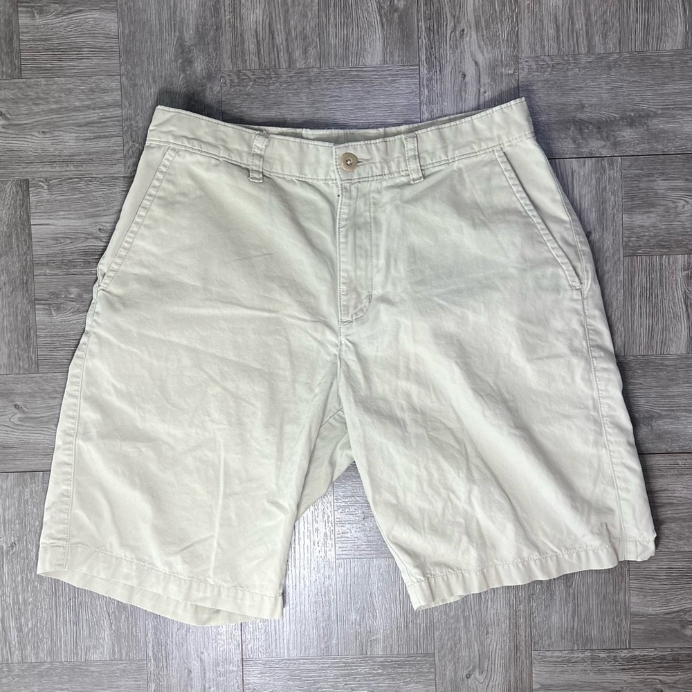 Patagonia Men's Chino Shorts - Khaki Flat Front Organic Cotton - 32 x 10"